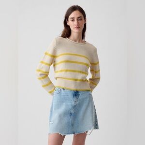 GAP Women's Shrunken Roll Neck Sweater Yellow and Cream Striped Sweater Size XL